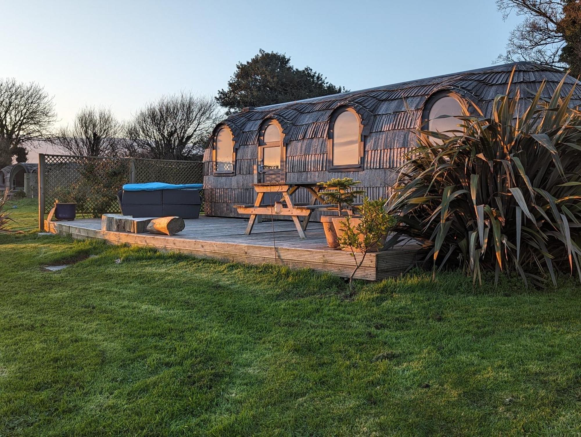 The Pasty - Lydcott Glamping Apartment ลู ภายนอก รูปภาพ